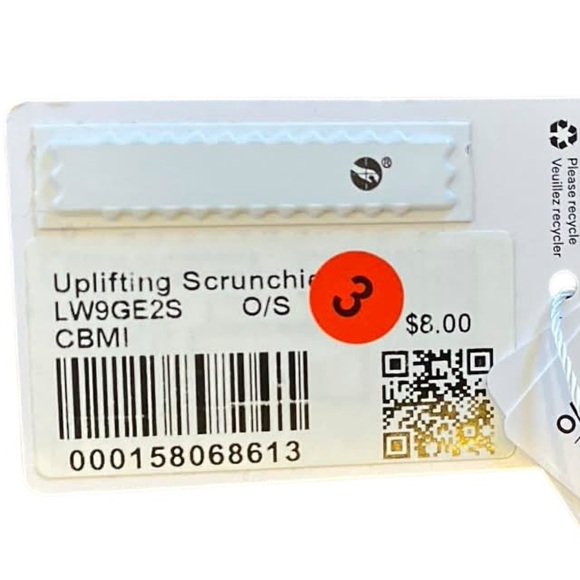 NWT Lululemon uplifting scrunchie PURPLE - Picture 4 of 5